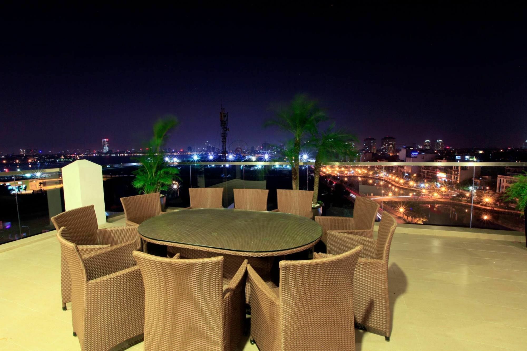 Hc Service Apartment Ханой Экстерьер фото